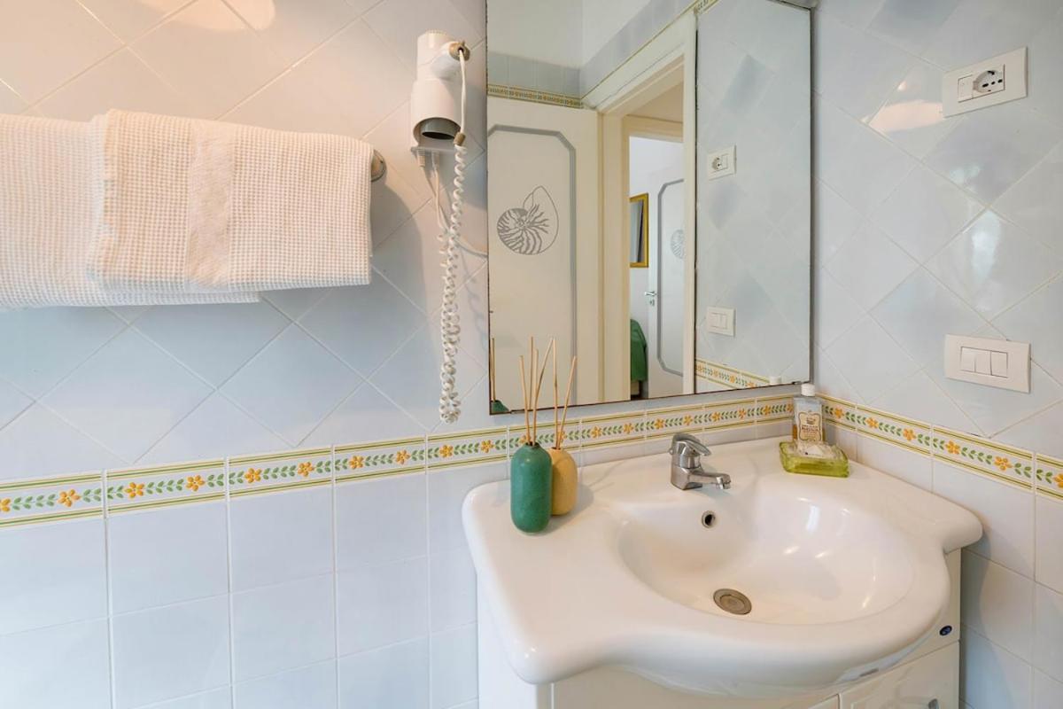 Villa Marinella Close To The Sea With Private Pool Nerano Esterno foto